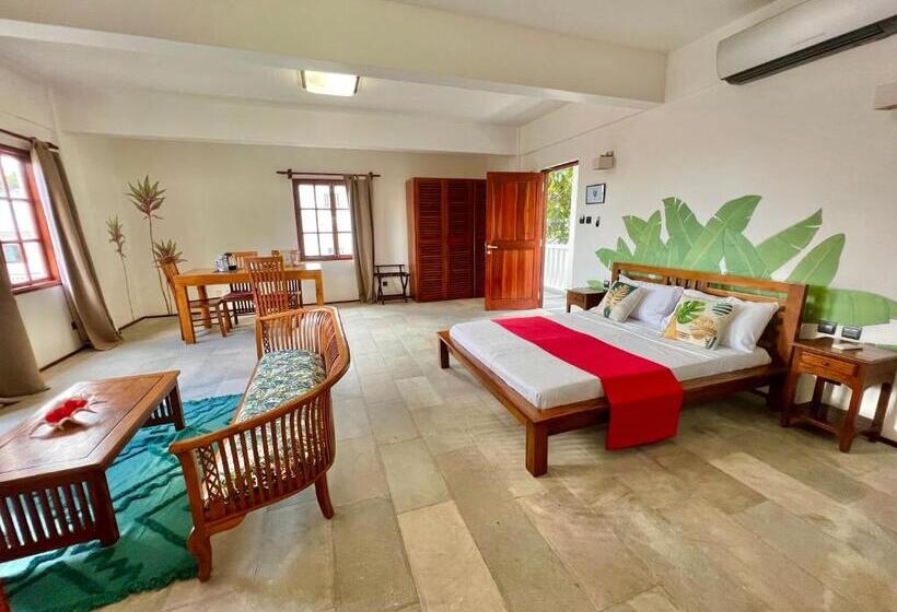 2 Sovrums Lägenhet, Hilltop Boutique