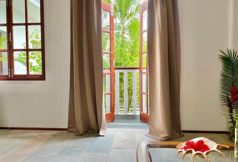 2 Sovrums Lägenhet, Hilltop Boutique