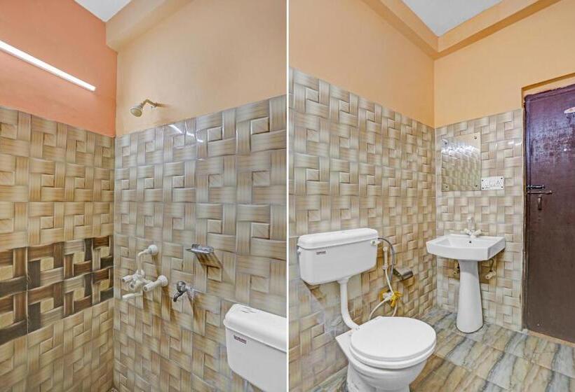 Habitació Triple Clàssica, Oyo 81892 Himani Residency