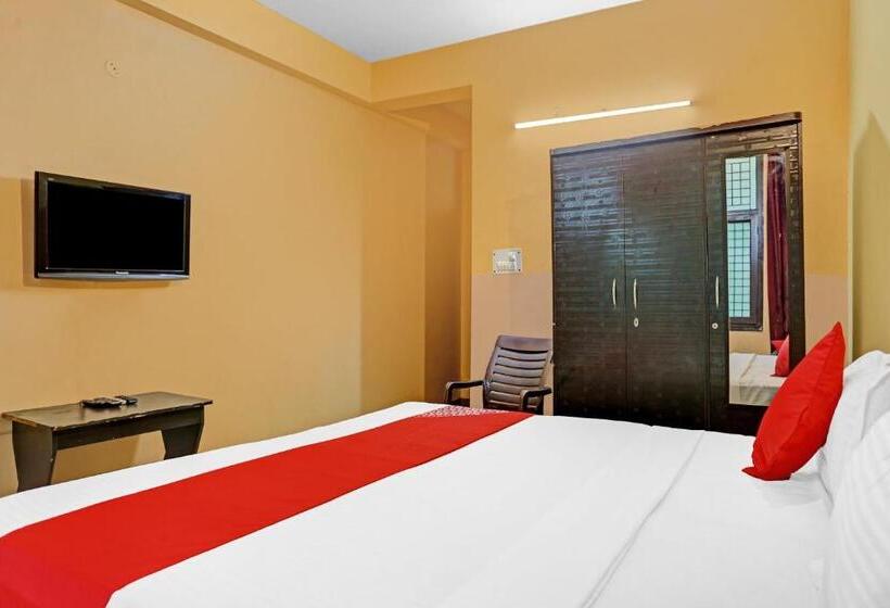 Habitació Triple Clàssica, Oyo 81892 Himani Residency