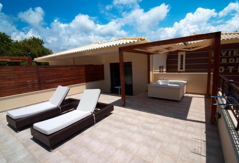 غرفة قياسية مزوَّدة بجاكوزي, Riviera Perdika