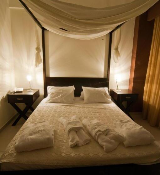 غرفة قياسية مزوَّدة بجاكوزي, Riviera Perdika