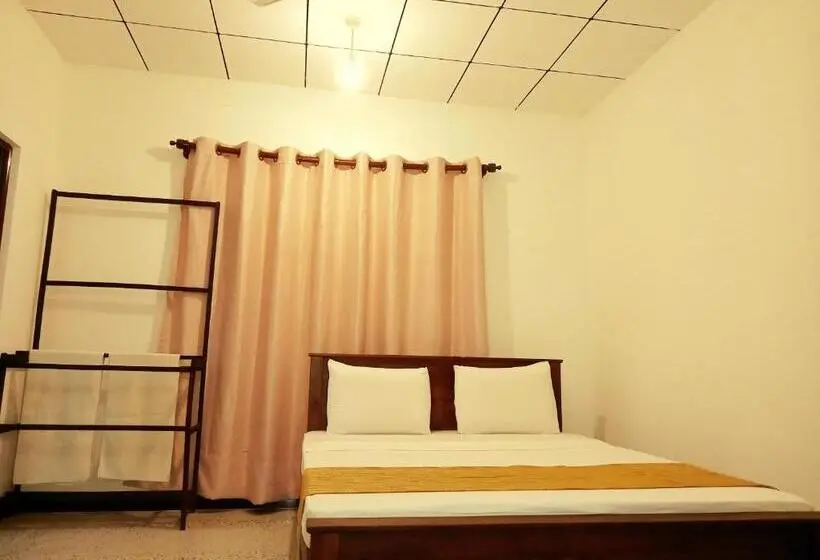 اتاق استاندارد, Schatzi S Hideaway