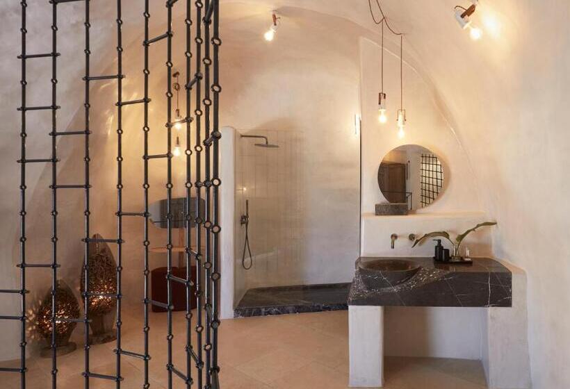 デラックススイート, White Pearl Cavalieri