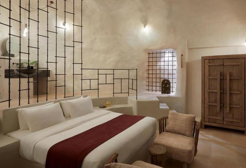 デラックススイート, White Pearl Cavalieri