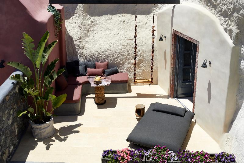 デラックススイート, White Pearl Cavalieri