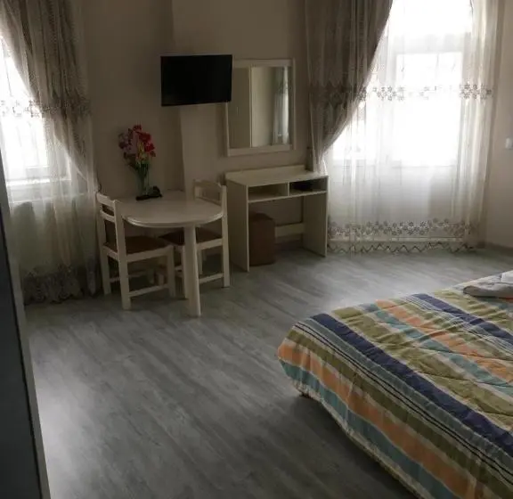 اتاق لوکس, Dyhouse