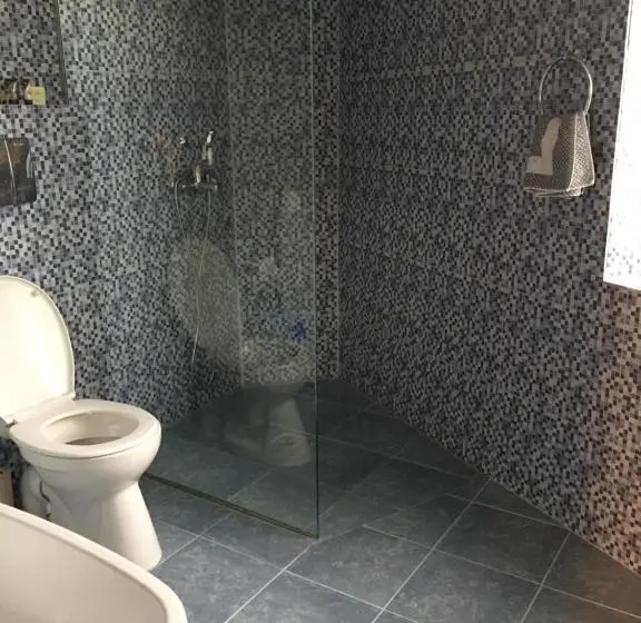 اتاق لوکس, Dyhouse