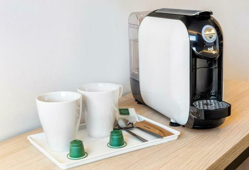 اتاق لوکس, B&b Hotel Málaga Centro