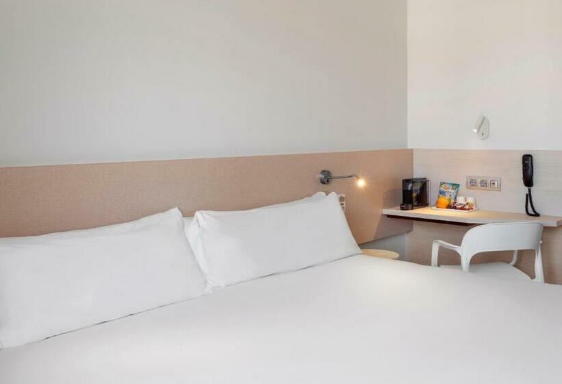 اتاق لوکس, B&b Hotel Málaga Centro
