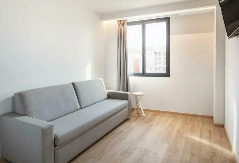 سوییت جونیور, B&b Hotel Málaga Centro