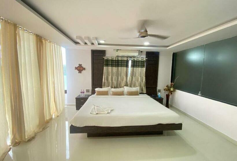 豪华房间, Staymaker Lake Residency