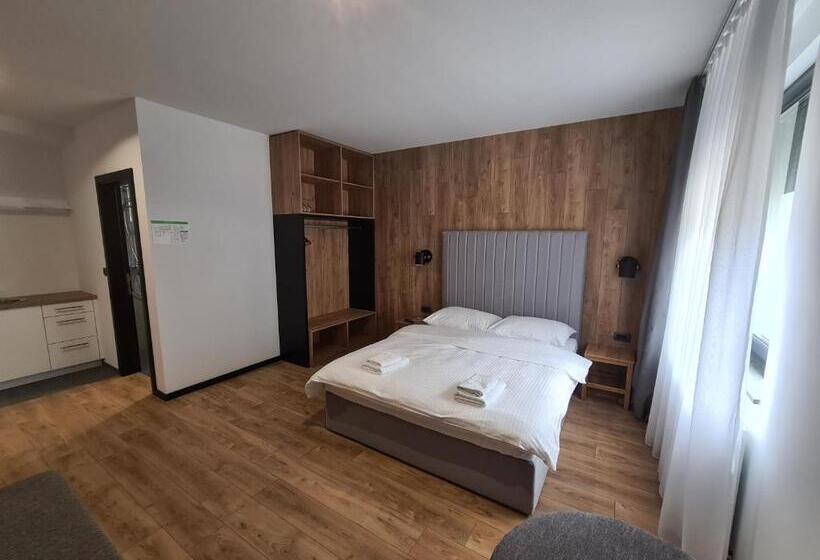 اتاق لوکس, Motel Btg