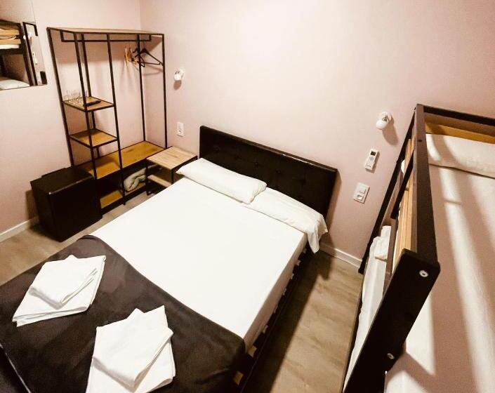 חדר סטנדרט לארבעה, Colibri