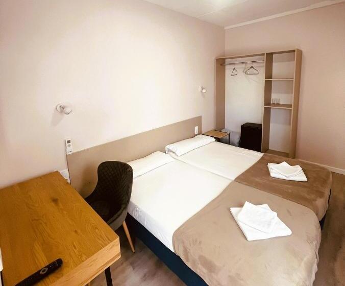 חדר דלוקס, Colibri