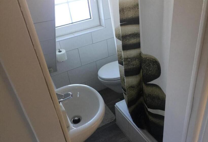 Standard room with outdoor bath, Pension Heidschnucke