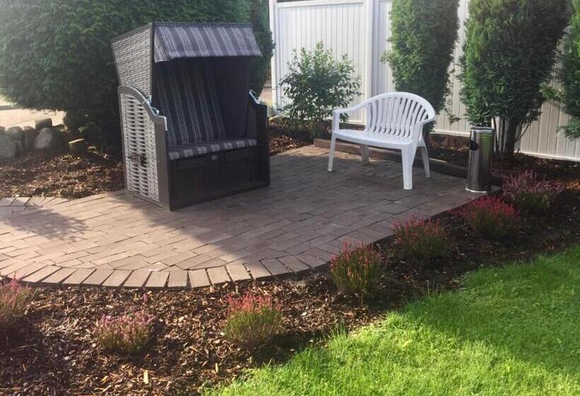 Standard room with outdoor bath, Pension Heidschnucke