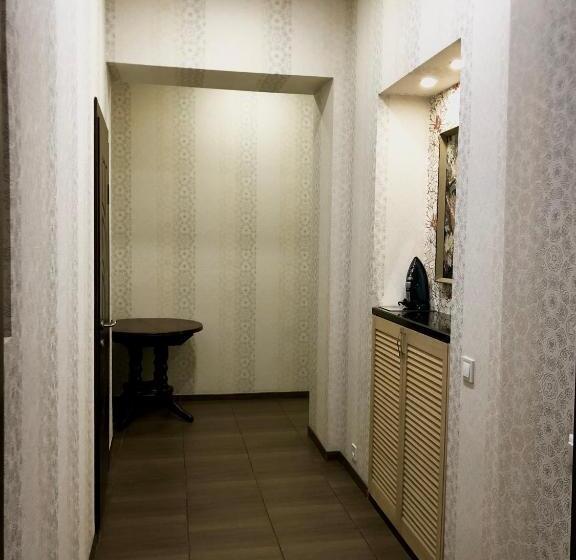 آپارتمان 1 خوابه با بالکن, Apartment Studio біля вокзалу недалеко від центру городоцька 151