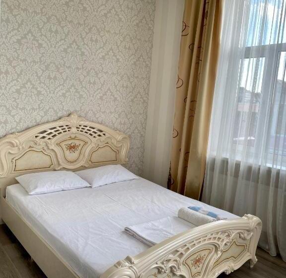 آپارتمان 1 خوابه با بالکن, Apartment Studio біля вокзалу недалеко від центру городоцька 151