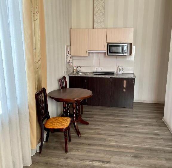 آپارتمان 1 خوابه با بالکن, Apartment Studio біля вокзалу недалеко від центру городоцька 151