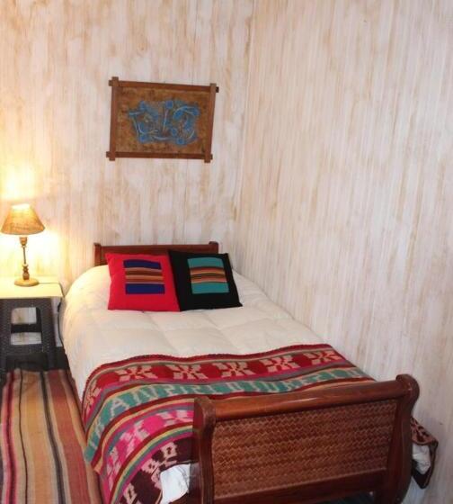 اتاق استاندارد یک نفره, Hostal Ayni