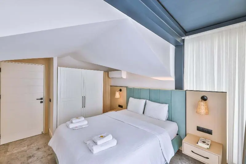 オーシャンビュースイート, Sole Vista Homes