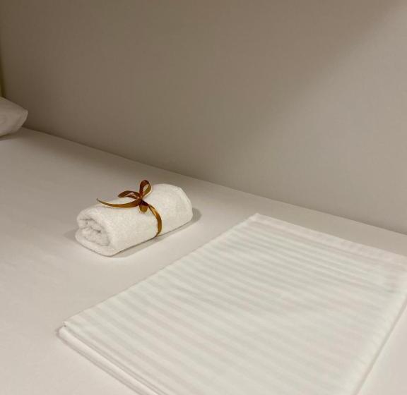 اتاق استاندارد چهار تخته, Villa Klara