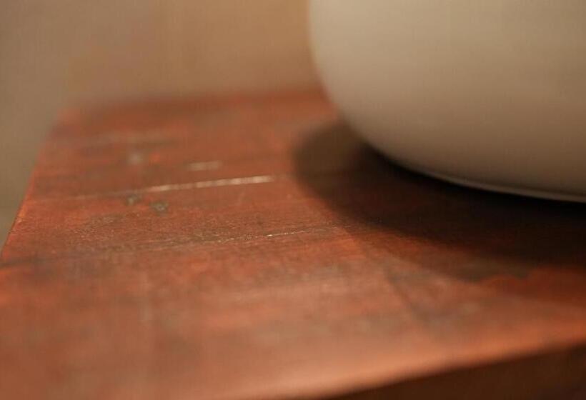 اتاق استاندارد یک نفره, Bari Antica Boutique B&b