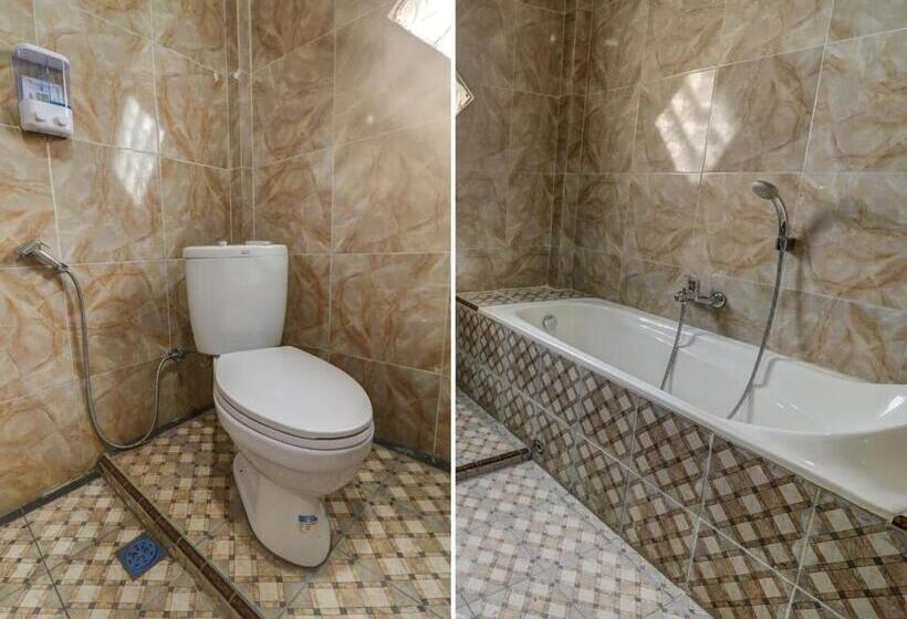 חדר משפחתי דלוקס, Collection O 90564 Hotel Merangin Syariah