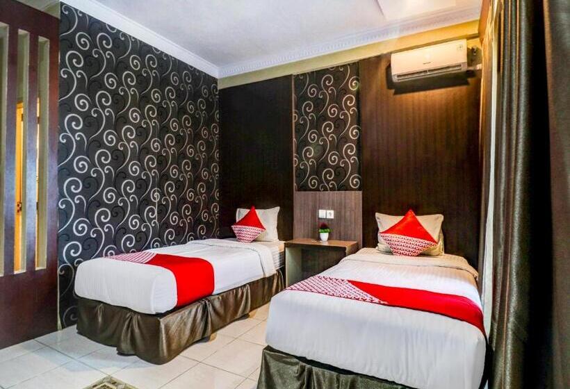 غرفة ديلوكس, Collection O 90564 Hotel Merangin Syariah