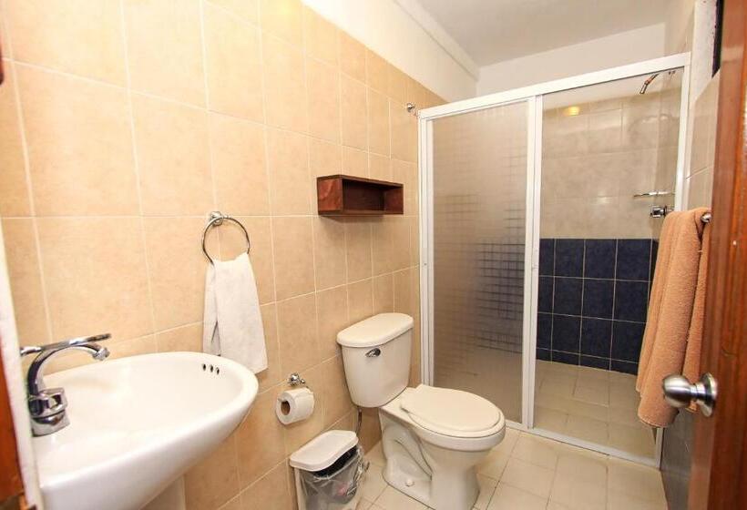 اتاق خانوادگی, Casa Autora 40