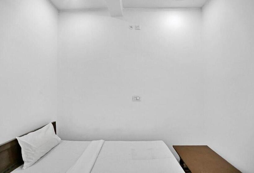 3-Bett-Standardzimmer, Spot On Shashank Plaza