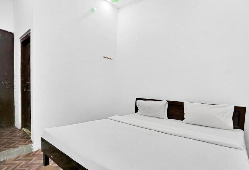 3-Bett-Standardzimmer, Spot On Shashank Plaza