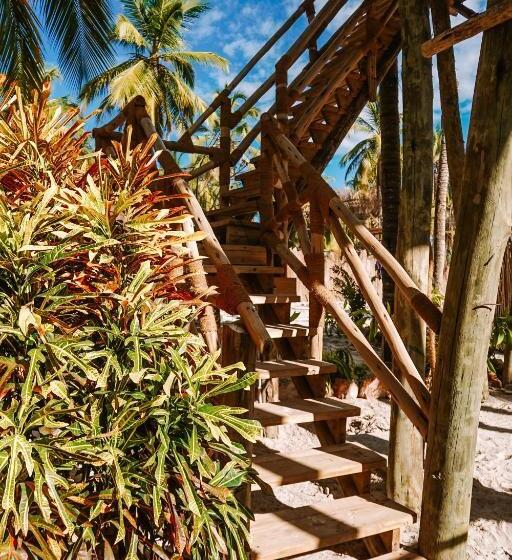 בקתת סופריור בת חדר 1, The Nest Boutique Resort