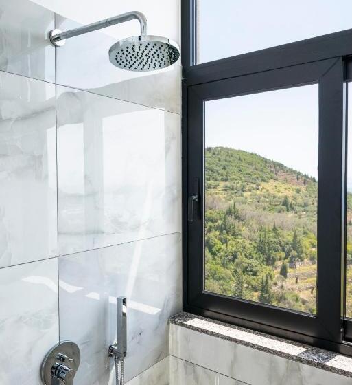 חדר דלוקס עם מרפסת, Wait  N Sea