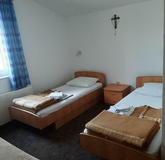 اتاق استاندارد, Anđela