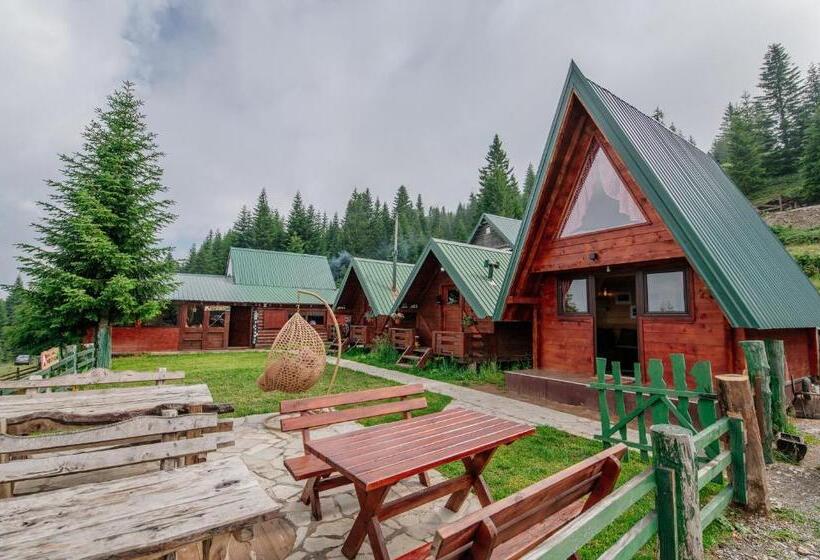 بانگلوی لوکس, Komovi Kobil Do Guesthouse