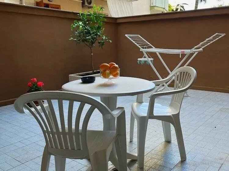 スタンダード４人部屋, Pompei Art