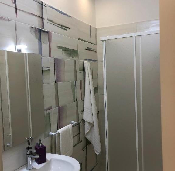 Quarto Quadruple Standart com Varanda, Pompei Art