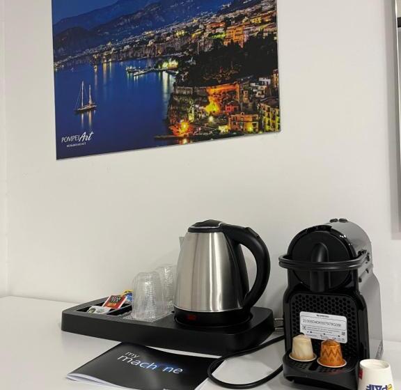 חדר לארבעה סטנדרטי עם מרפסת, Pompei Art