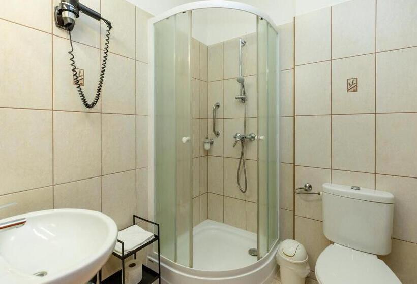 １ベッドルームアパートメント, Servita Udvarház Eger