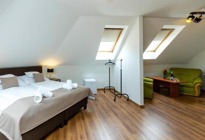 スイート, Servita Udvarház Eger