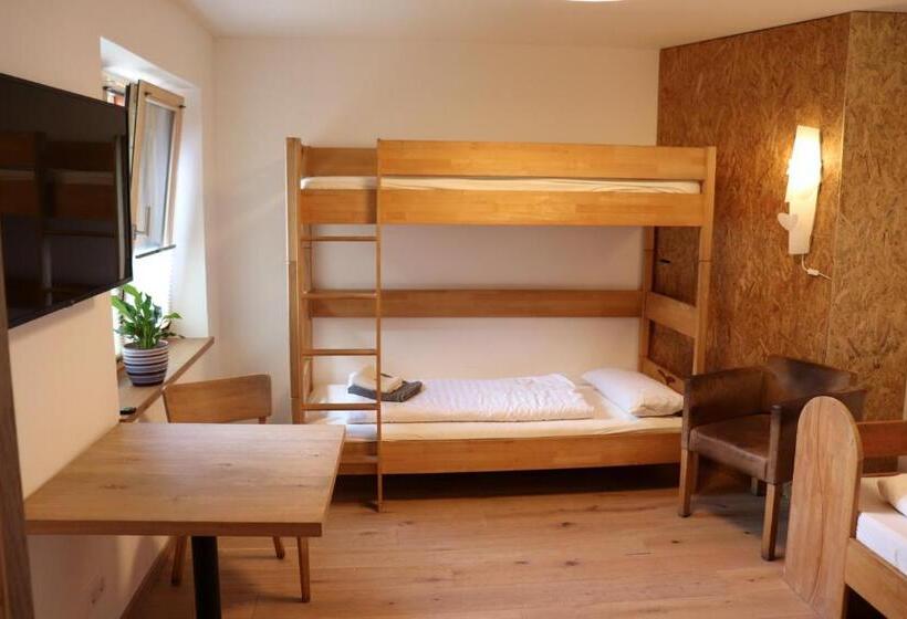 Апартаменты 2 Спальни, 11 Eulen