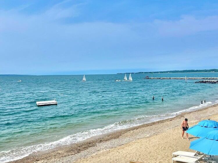 豪华海景房, Falmouth Tides