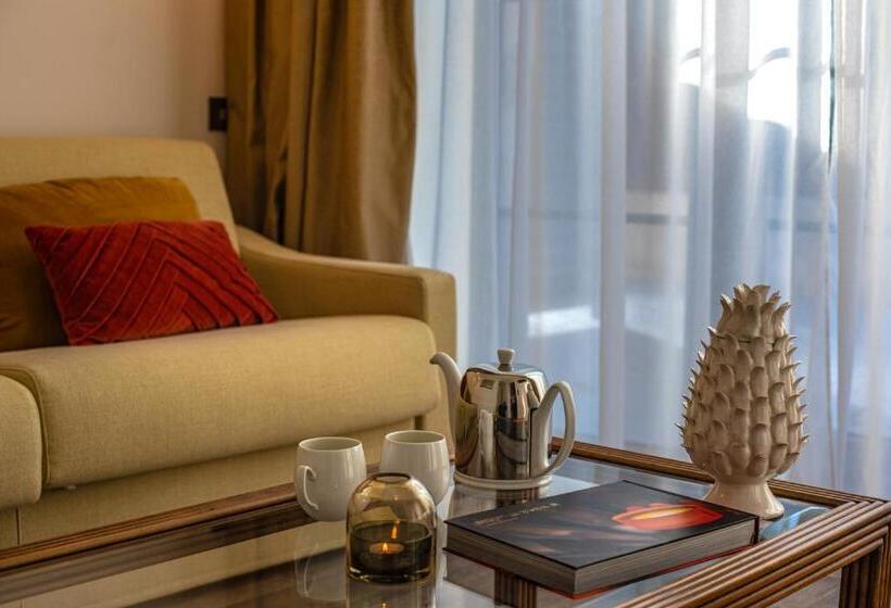 Люкс Вид на Бассейн, Hôtel Villa Walbaum