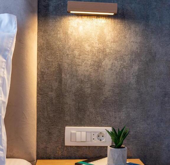 חדר סופריור, Joyme