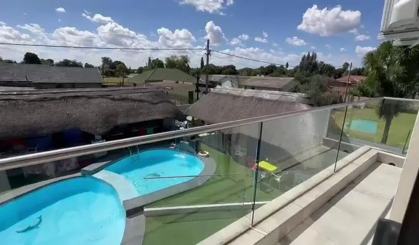 バルコニー付きデラックスルーム, Lifestyle Lodge