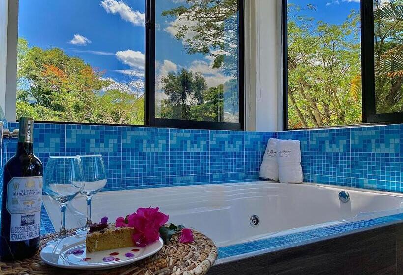 ハイドロマッサージバス付きスイート, Nana