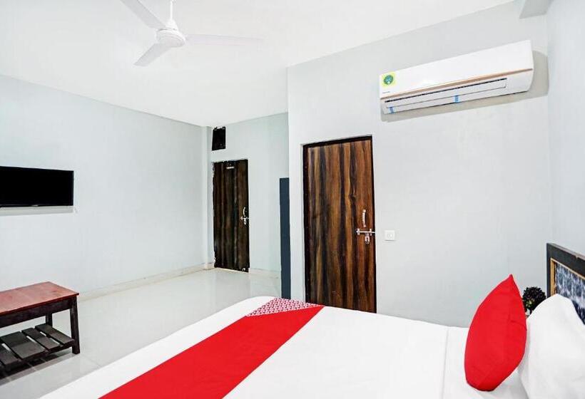 Üç Kişilik Klasik oda, Oyo 81244 Forty Three Mainvue