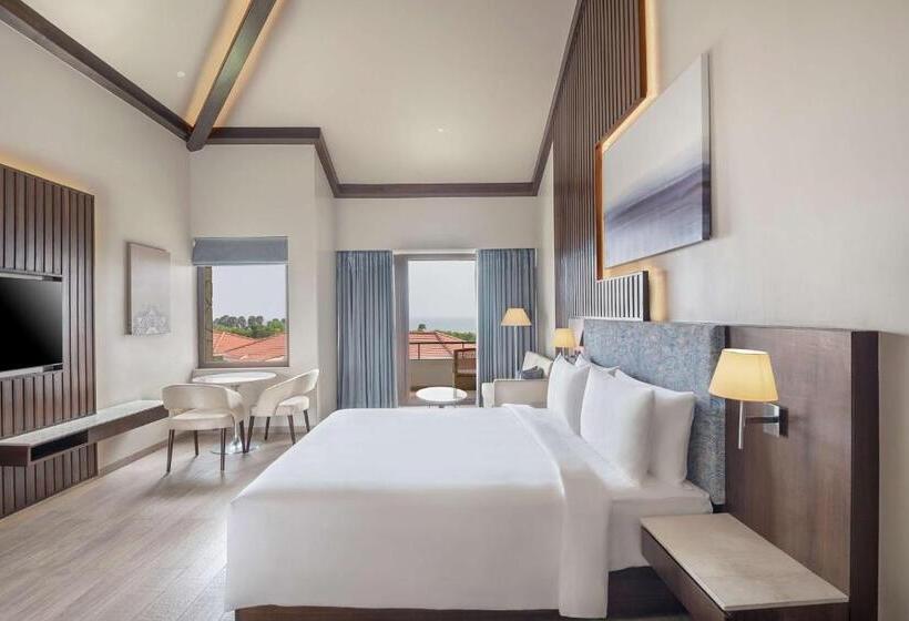 Номер Executive, Radisson Blu Resort Visakhapatnam